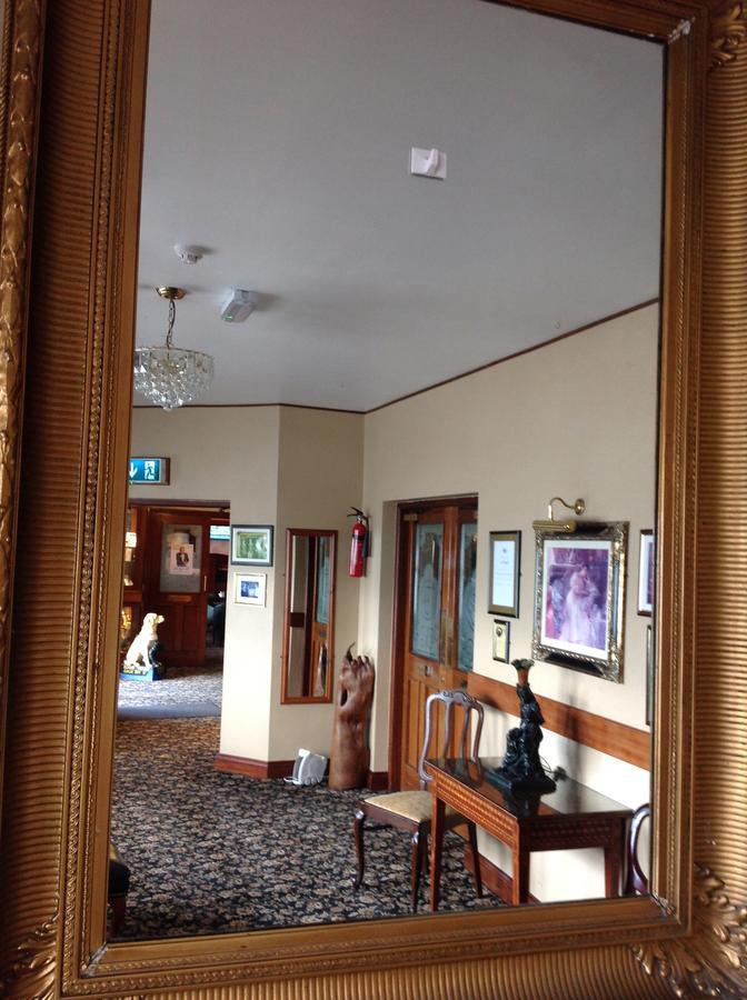 Templemore Arms Hotel Esterno foto